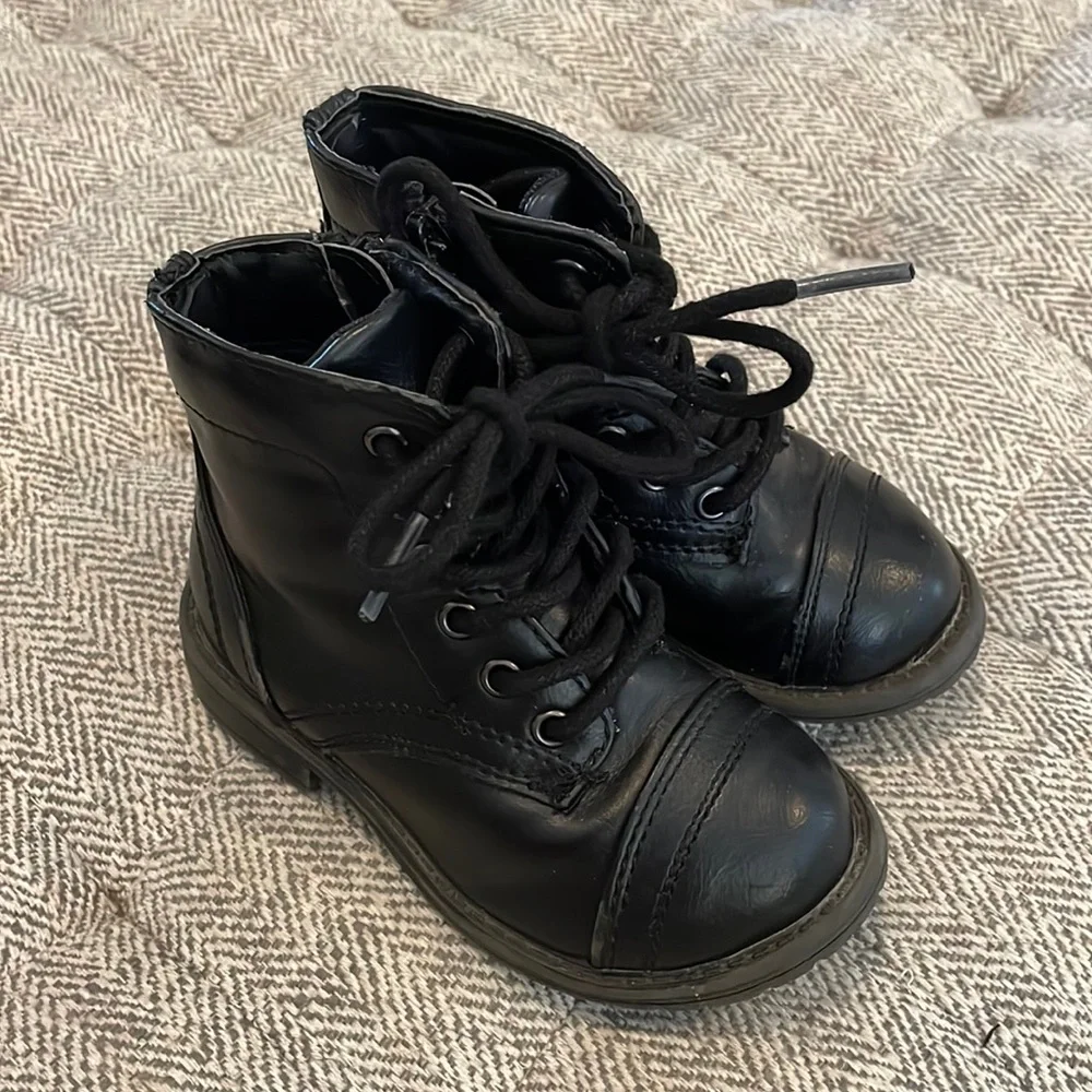 Steve Madden boots size 7